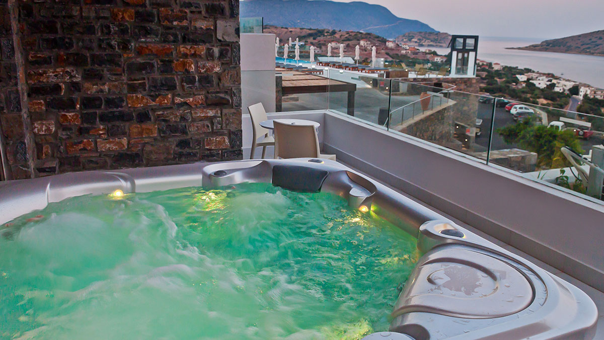 Deluxe Sea View with Jacuzzi